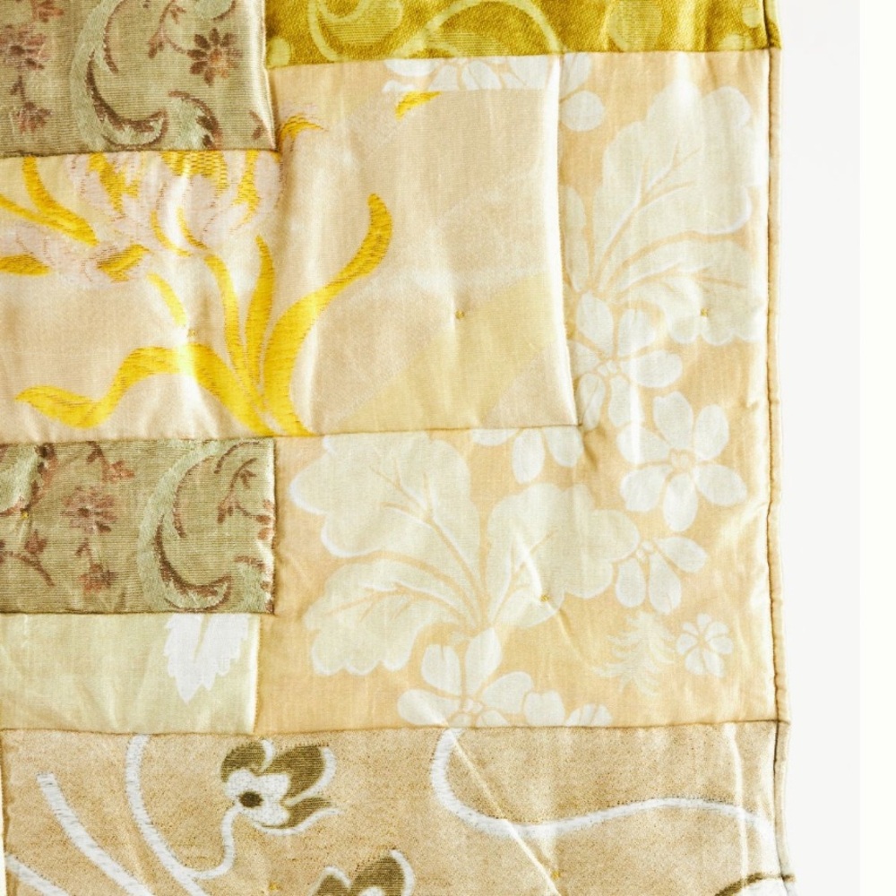 Zinnia Velvet King size Shams set of 2 - Picture 6 of 9